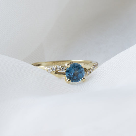 Anillo Elena Topacio