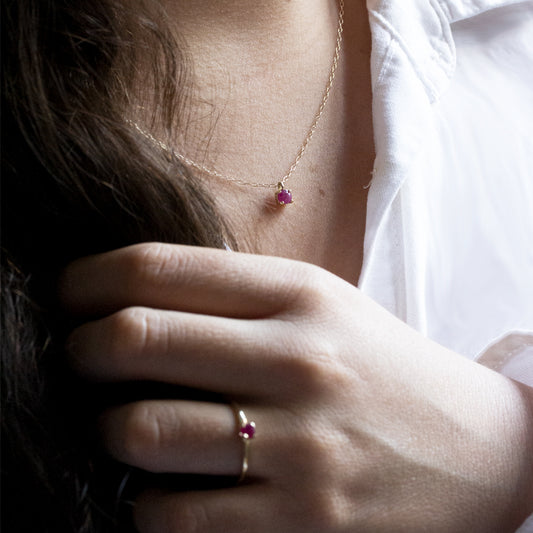 Gargantilla Noor rubí