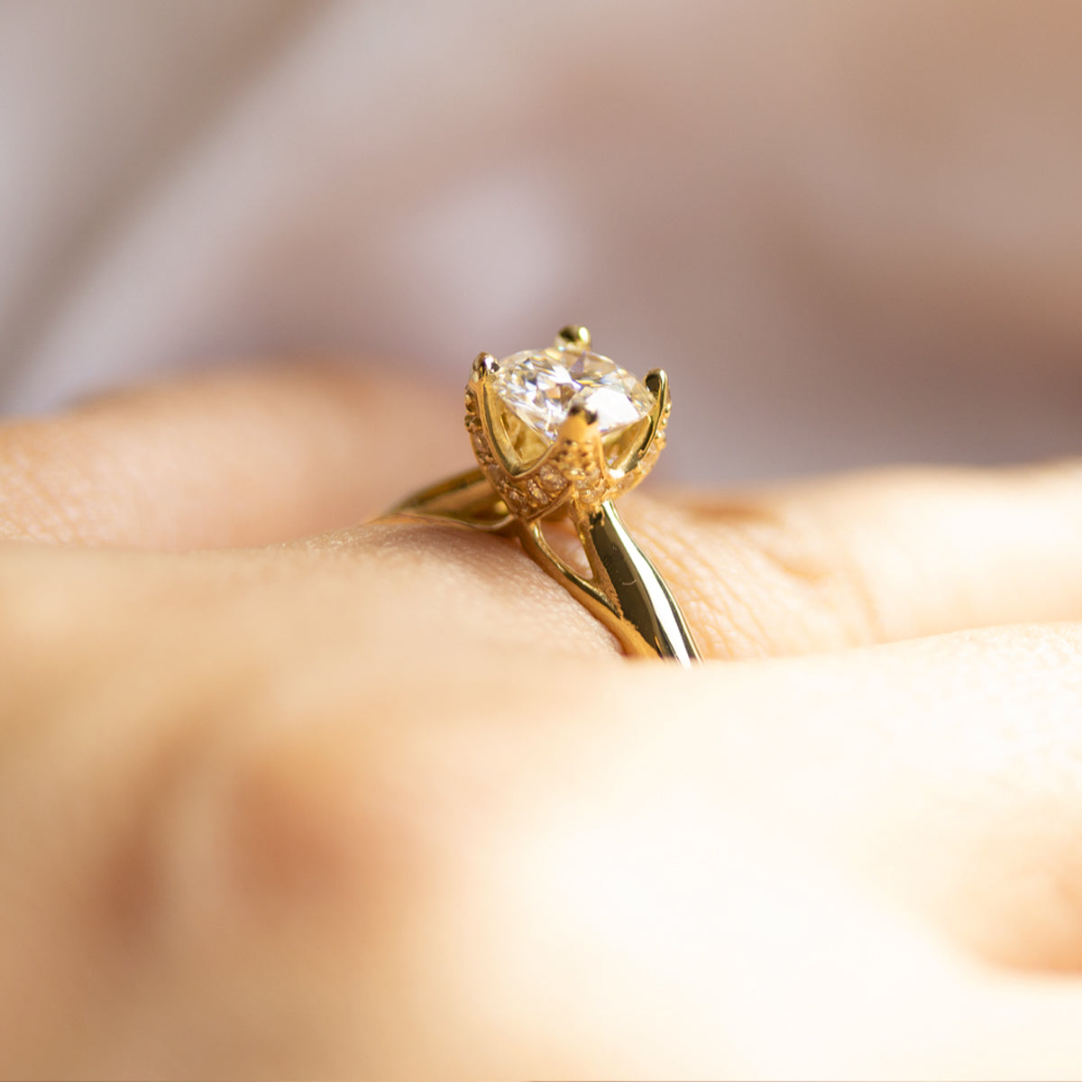 Anillo Klara Moissanita