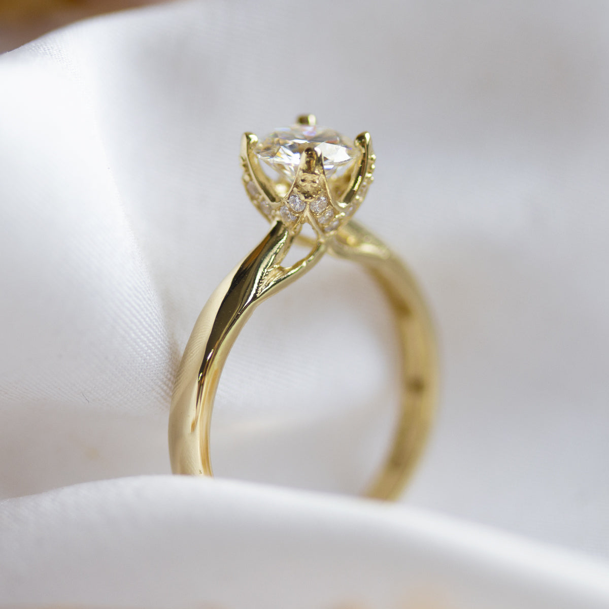 Anillo Klara Moissanita