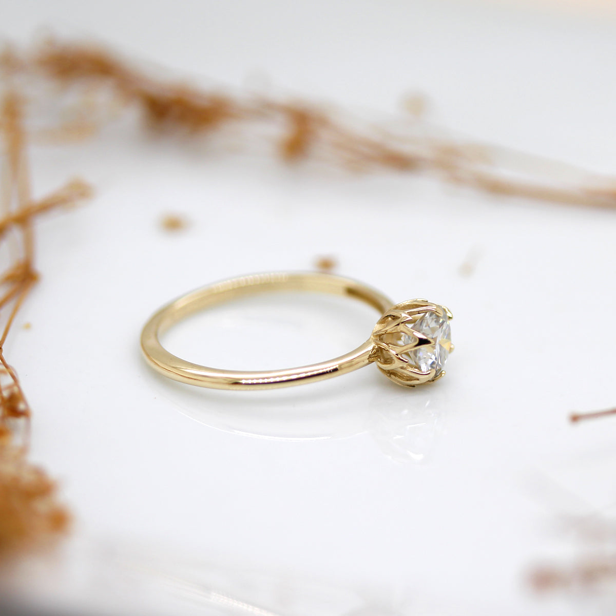 Anillo solitario Carlotta Moissanita