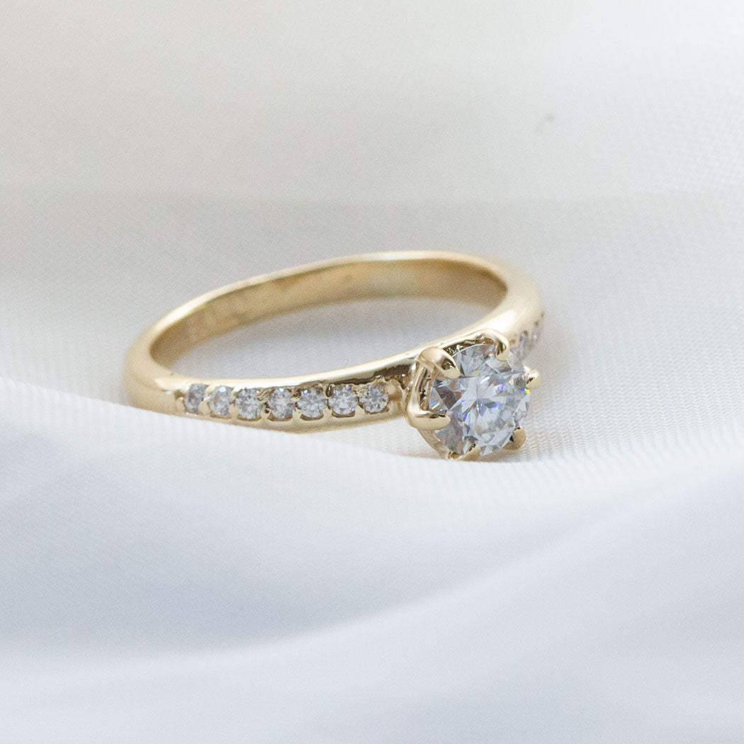 Anillo Aitana Moissanita